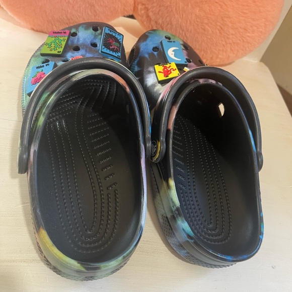 LOTERIA Crocs - Picture 2 of 5